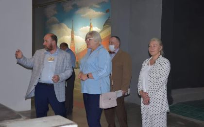 Лариса Егорова посетила иркутский военно-патриотический парк «Патриот»