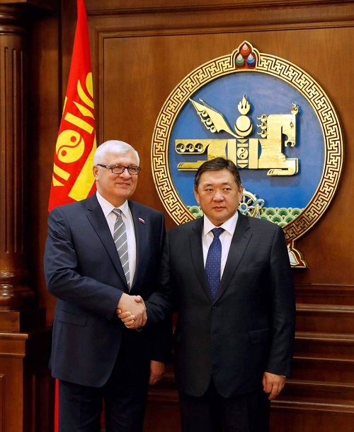 Парламент2.jpg