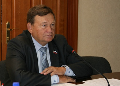 Комитет по госстроительству готовит вопросы к сессии