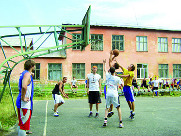 В Иркутске прошел открытый фестиваль по стритболу