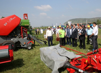 Вице-спикер Заксобрания принял участие в празднике «День поля»