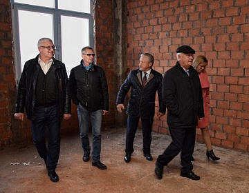 Сергей Брилка побывал на стройплощадках в Братске