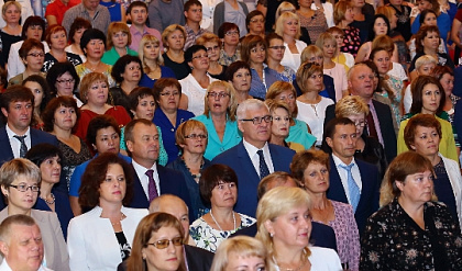 Сергей Брилка: новый учебный 2015-2016 год – это год продолжения модернизации отечественного и регионального образования