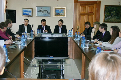 Молодежь обсуждает новый порядок формирования Совета Федерации РФ