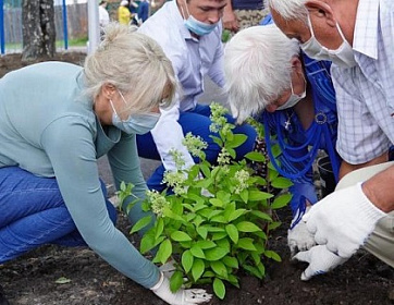 Наталья Дикусарова приняла участие в открытии парковой зоны поселка Молодежный Иркутского района
