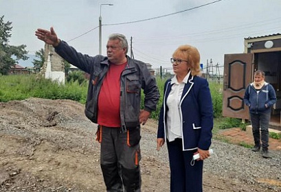 Галина Кудрявцева ознакомилась с ходом строительства новой школы в поселке Большое Голоустное Иркутского района